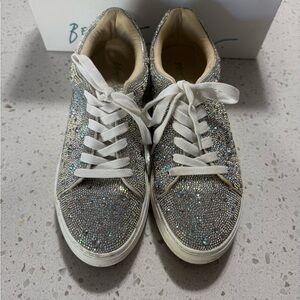 Betsey Johnson Women's Sidny Sneaker size 9.5